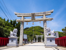 佐屋形山と一之鳥居
