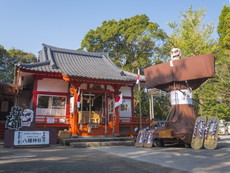 社殿と弥五郎どん