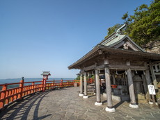 展望台の神蛇祠（奥の院）