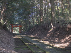 石畳参道から二之鳥居